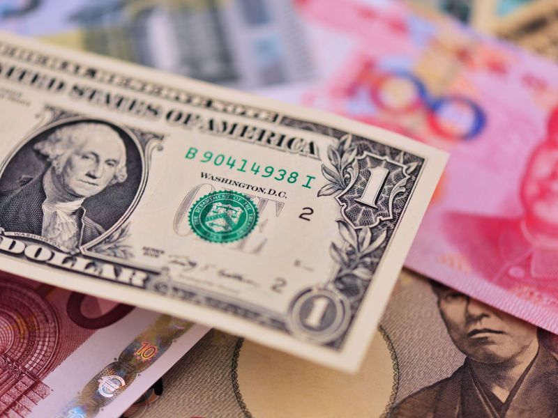 Yen, Yuan fall against stronger US dollar