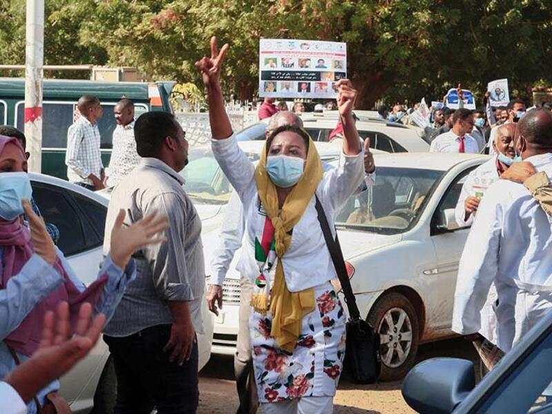 مقتل ثلاثة محتجين في الخرطوم والجيش يندد بـ"فوضى التظاهر"