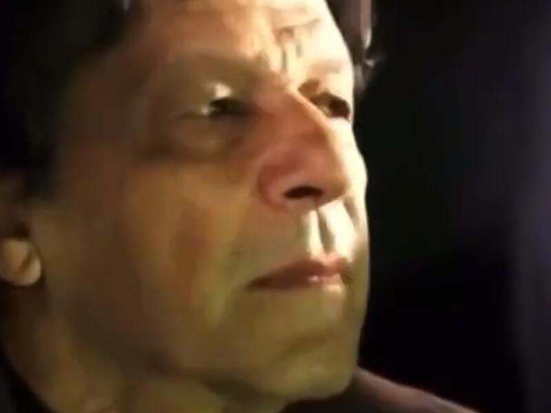 محكمة في إسلام آباد تامر بحبس عمران خان 8 ايام على ذمة التحقيق