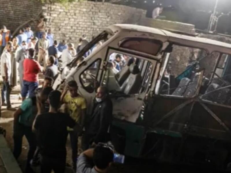 39 قتيلا وجريحا في مجزرة مرورية في مصر