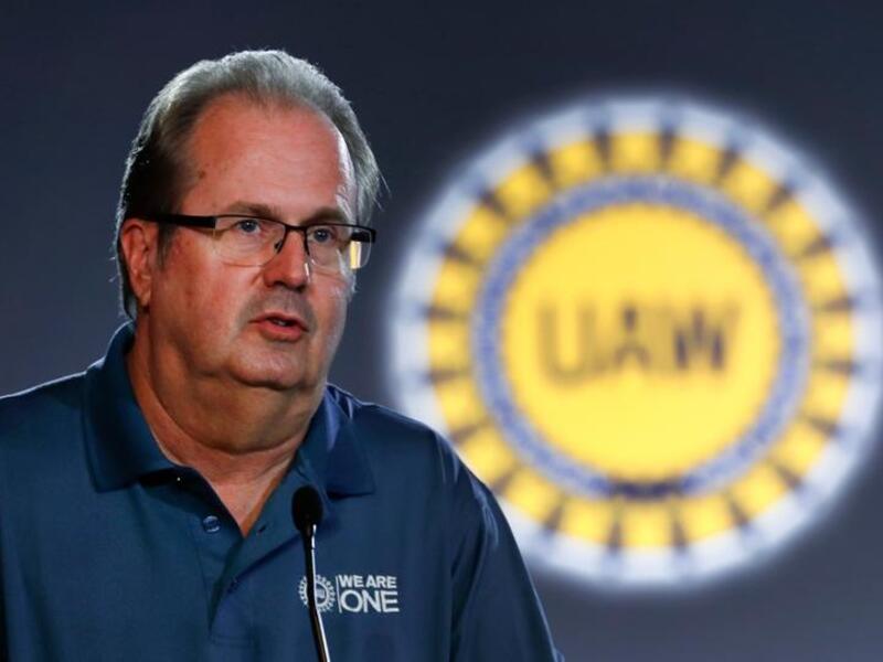 UAW President Resigns After GM Sues Fiat Chrysler Over Union Bribery