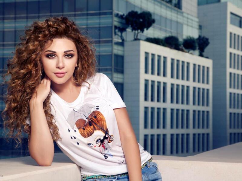 ميريام فارس: تصريحاتها خلال المؤتمر الصحفي على هامش فعاليات مهرجان موازين في المغرب، بعد سؤالها وجهه لها أحد الحضور عن سبب غيابها عن تقديم الحفلات في مصر، وردت قائله "أصبحت تقيلة على مصر" وهو ما أثار غضب الشعب المصري.