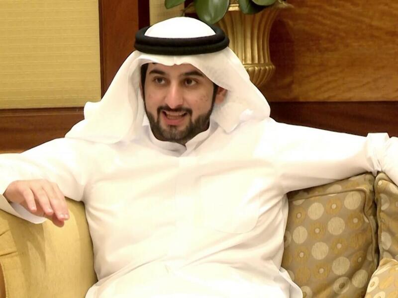 وعقد قران الشيخ أحمد على ابنة عم والدته الشيخة مدية بنت دلموج آل مكتوم.