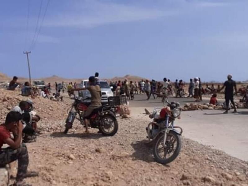طريق قلنسية بسقطرى