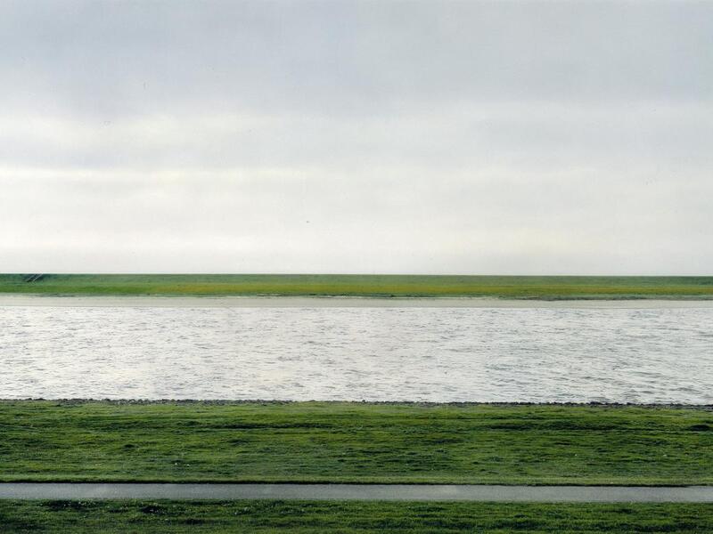 2. Andreas Gursky, Rhein II