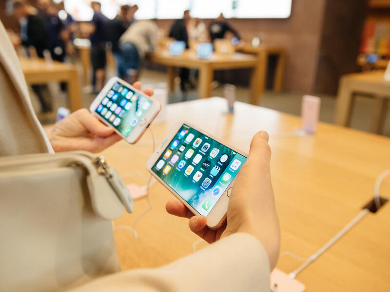 2. أحدث أنواع الهواتف الذكية