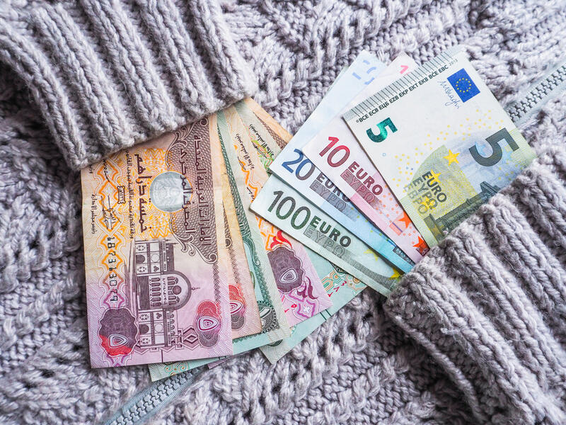 السيولة النقدية في بنوك أبوظبي ترتفع إلى 206 مليارات درهم في الربع الثاني