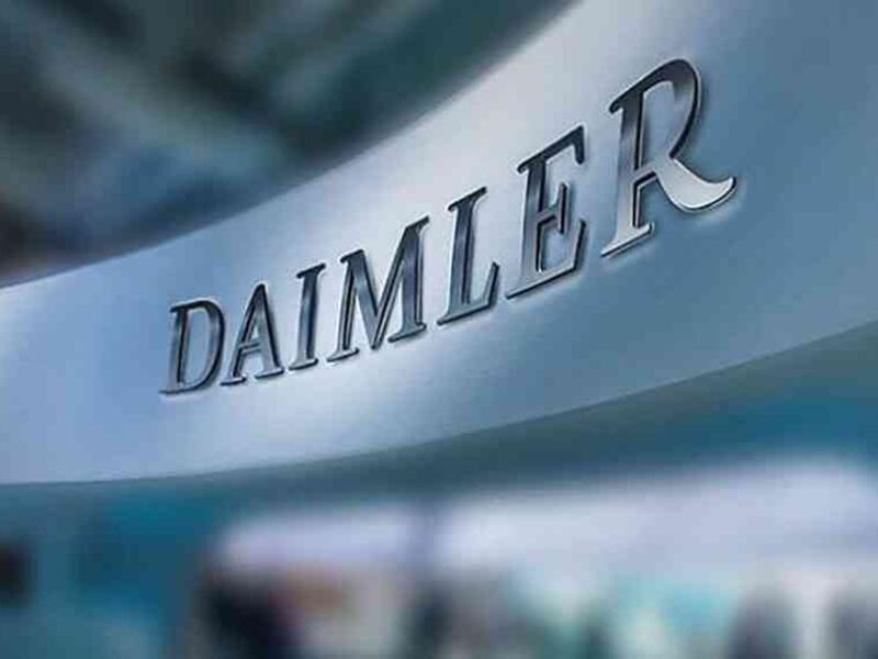 دايملر تخسر 2.2 مليار دولار في تسويات فضائح الانبعاثات