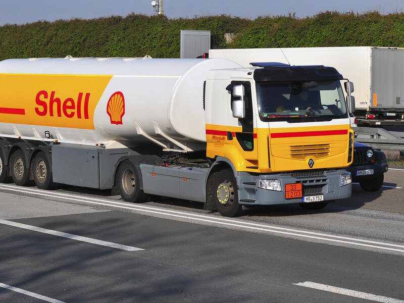شركة shell تعتزم خفض 9 آلاف وظيفة في إطار عملية إعادة تنظيم