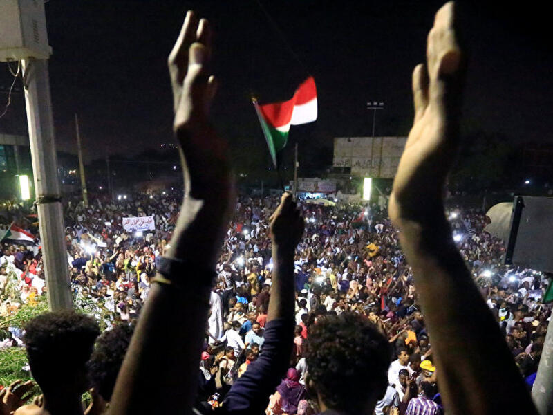  القبض على وزير الشباب والرياضة الأسبق، حاج ماجد سوار، بمطار الخرطوم