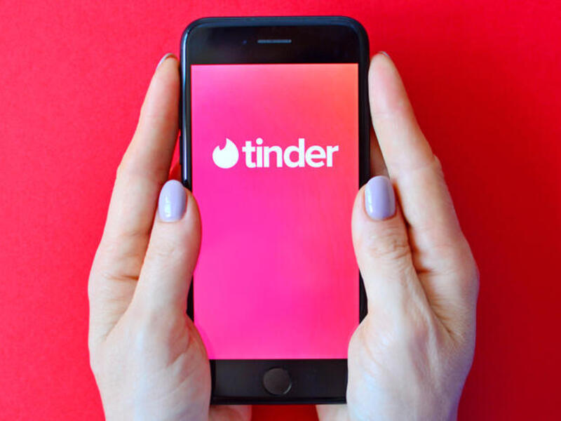 The Tinder Swindler: A Life Online That Can Spell Doom