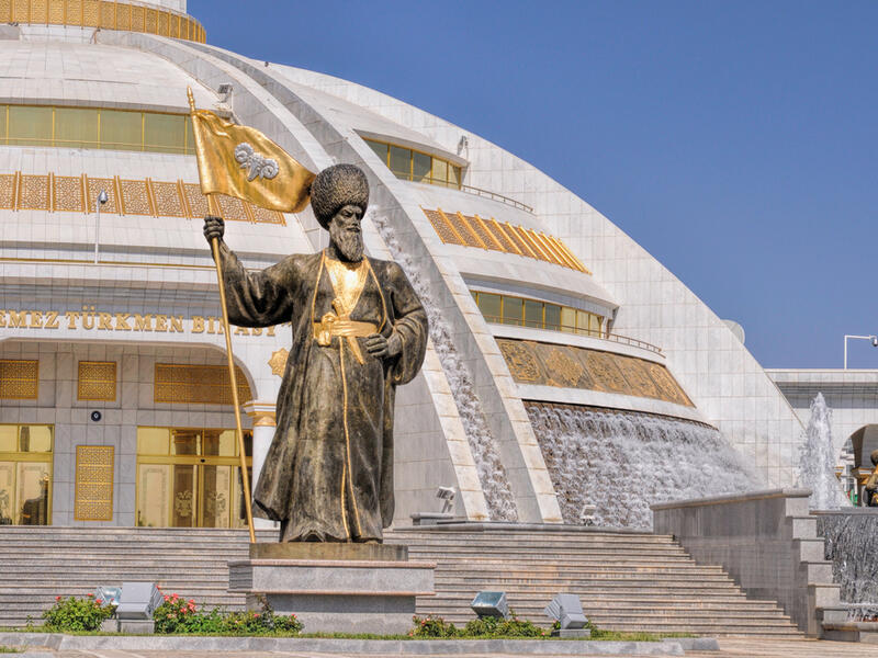 World’s 10 Most Expensive Cities for Expats in 2021
