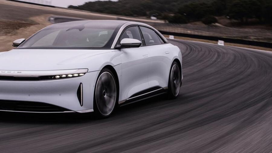 Pirelli Launches Its First Tyre with the New ‘Hl’ High Load Marking for Electric or Hybrid Cars and Suvs