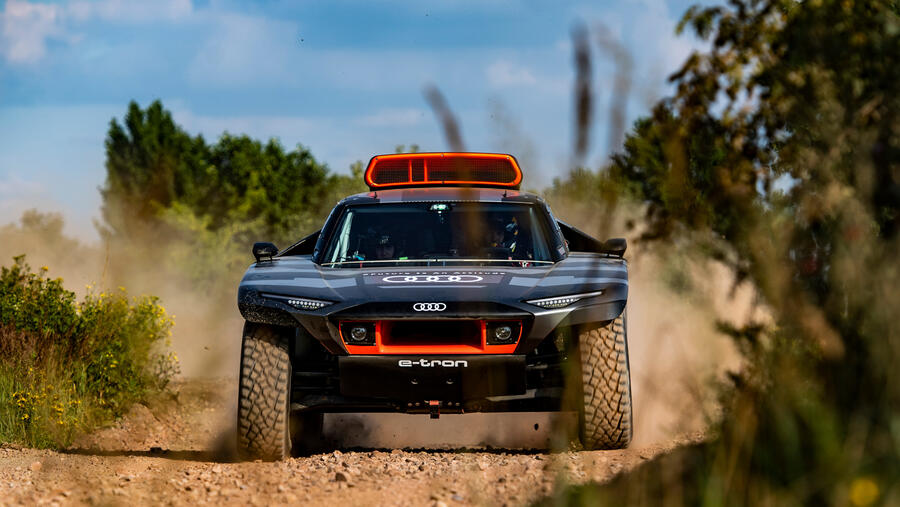 Audi RS Q E-tron: Test Laboratory Opens At The Dakar Rally For Possible Future Technologies