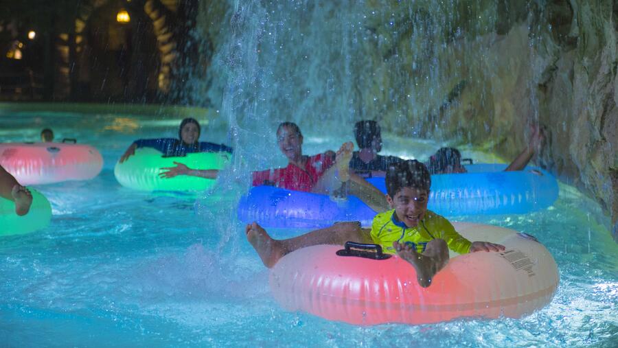 Things To Do At Yas Waterworld This Weekend