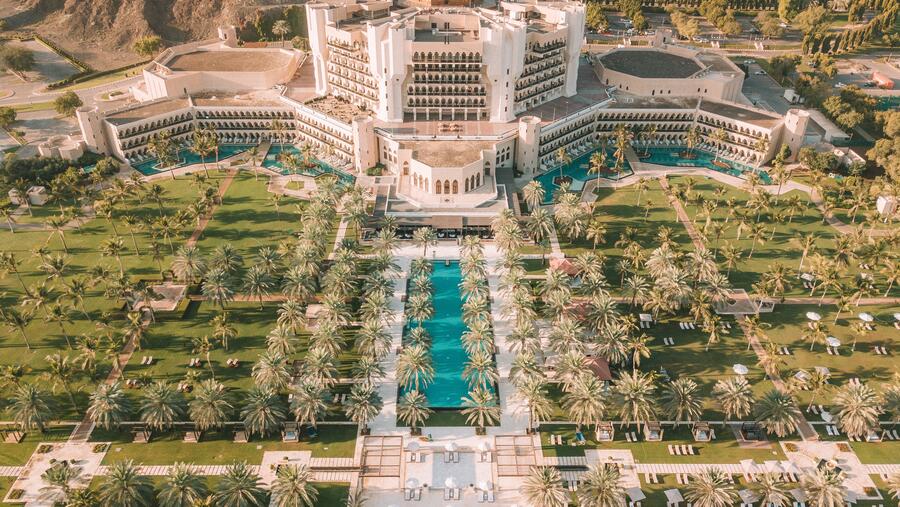 Al Bustan Palace, a Ritz-carlton Hotel Celebrates Double Win at World Travel Awards 2021 