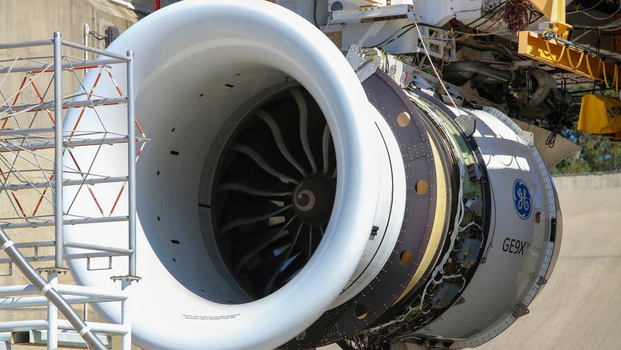 GE Aviation Validates Durability of GE9X With Dust-ingestion Tests