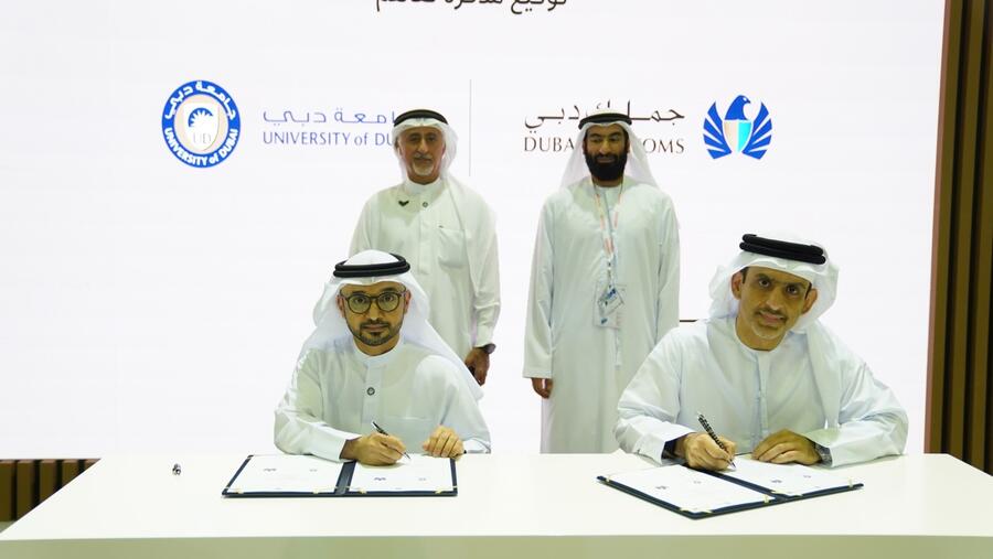 Dubai Customs Signs MoU with University of Dubai for Training