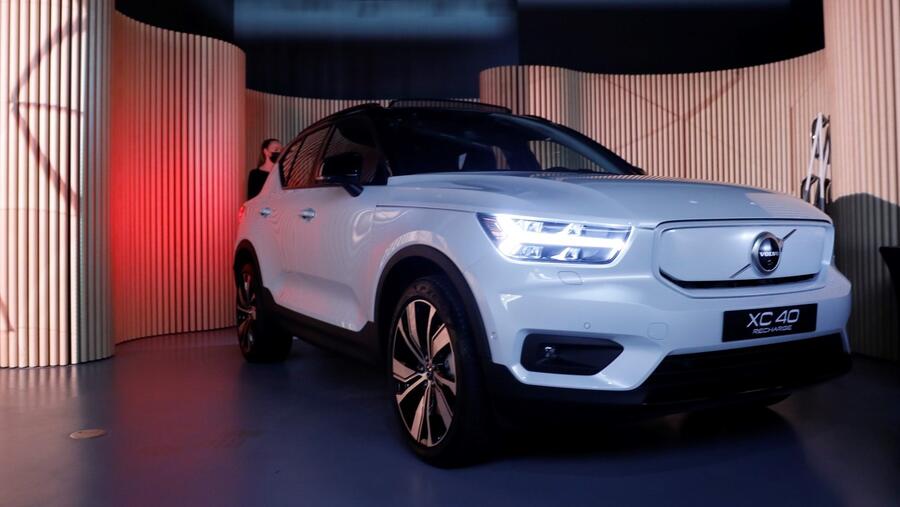 Volvo Cars and Al-Futtaim Trading Enterprises Launch First Volvo Electric Car in the Region