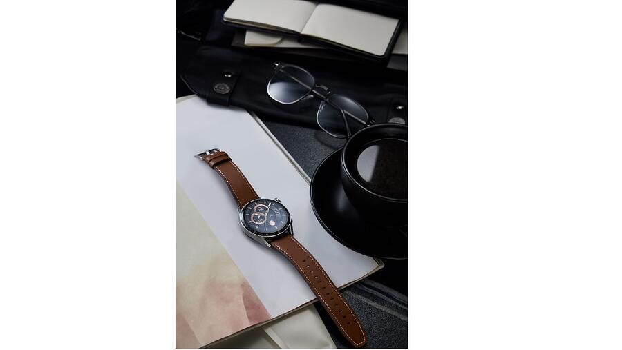 The Huawei Watch GT 3 Moon Phase Collection II 