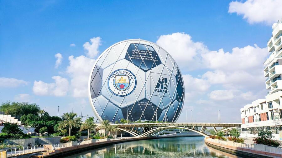 Aldar Becomes Official Real Estate Partner Of Manchester City Football Club