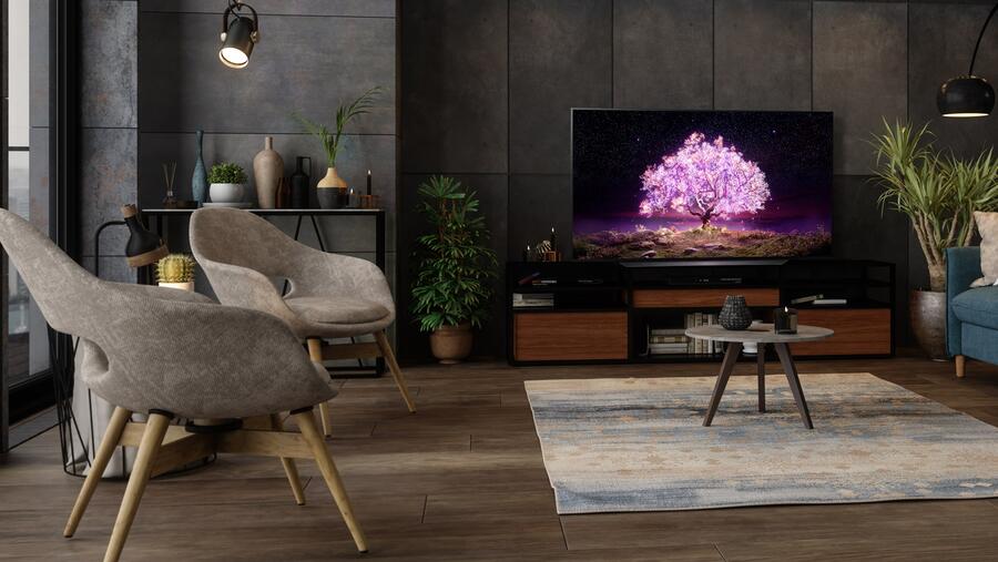Seamless Streaming Achievable With LG’s Ultra Large TV’s