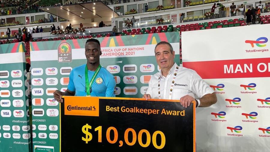 Continental Presents Best Goalkeeper Award At Totalenergies Africa Cup Of Nations 2021