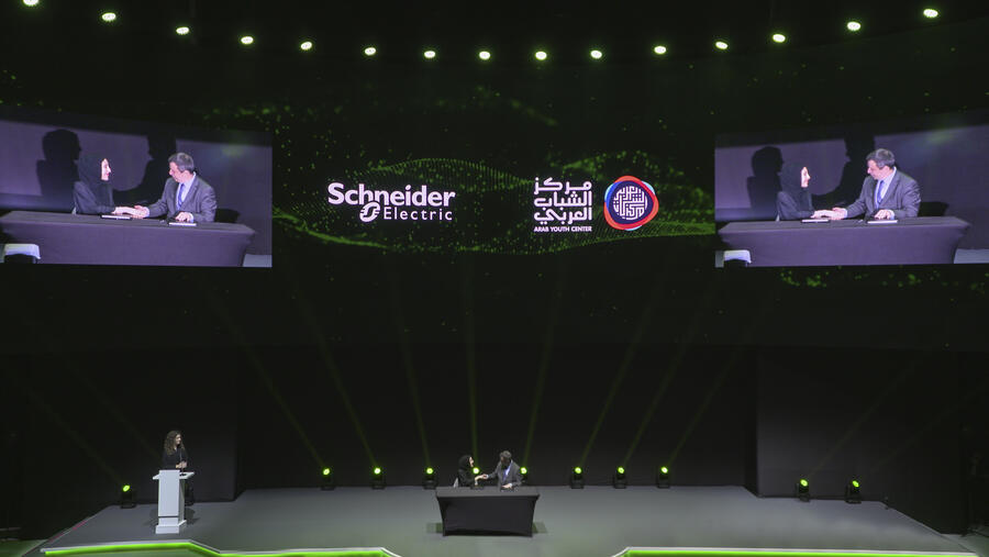 Schneider Electric Signs MoU With Arab Youth Center at Innovation Summit To Empower the Next Generation of Leaders