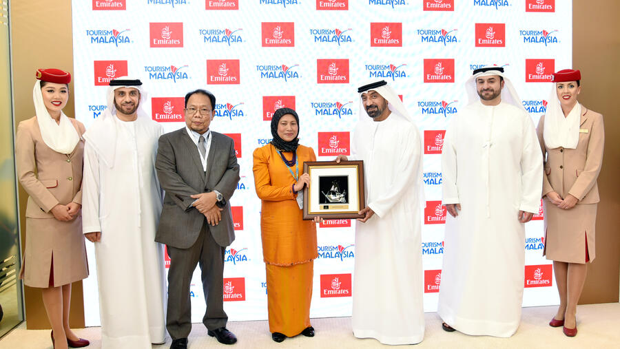 Emirates has signed a Memorandum of Collaboration (MoC) with Malaysia Tourism Board today during the 29th edition of the Arabian Travel Market held in Dubai