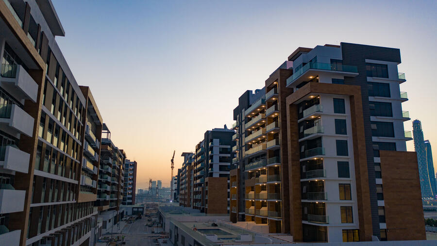Azizi Developments’ Riviera in MBR City receives its first Building Completion Certificate (BCC)