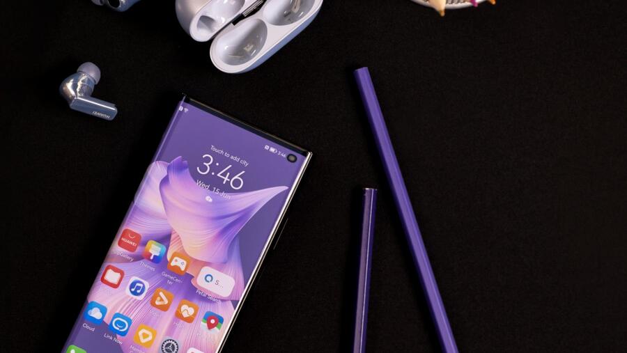 We Tried and Loved the New HUAWEI Mate Xs 2 the Ideal Foldable Phone - it's Ultra-Light, Ultra-Flat, Super Durable