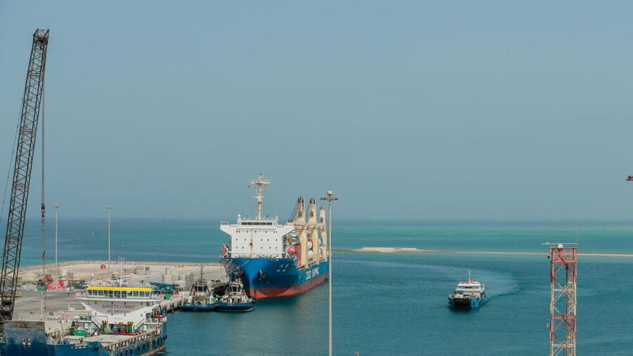 AD Ports Group Welcomes First International Shipment at Mugharraq Port 