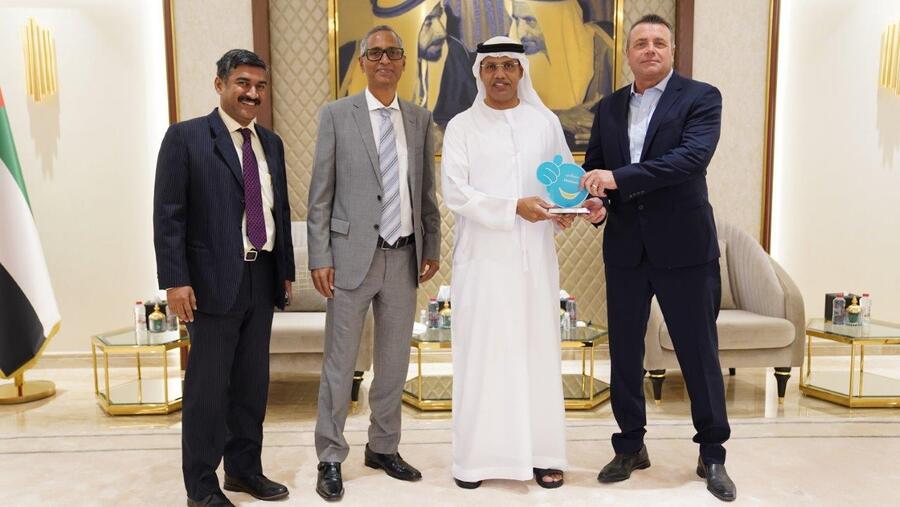Emirates scoops 5 global accolades at both the ULTRA and APEX awards 2022-23