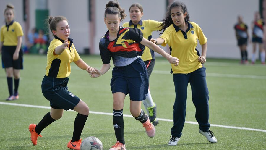 More than 1500 Male & Female Players to participate in Football Competition of “Dubai Schools Games Tournament”         