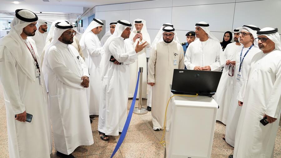 Dubai Customs inspectors screened 111,000 bags daily in 2022