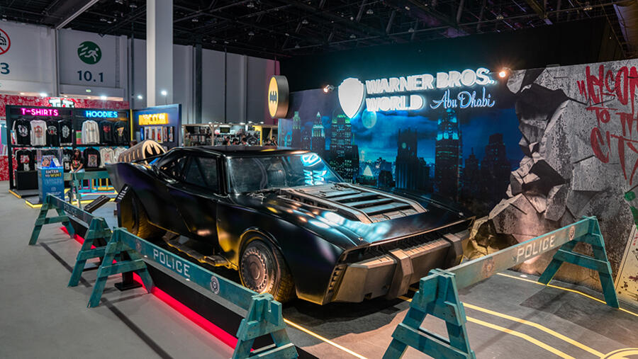 Celebrating Warner Bros.’ 100th anniversary: Warner Bros. World™ Abu Dhabi takes guests on a momentous journey inside Middle East Film & Comic Con 2023