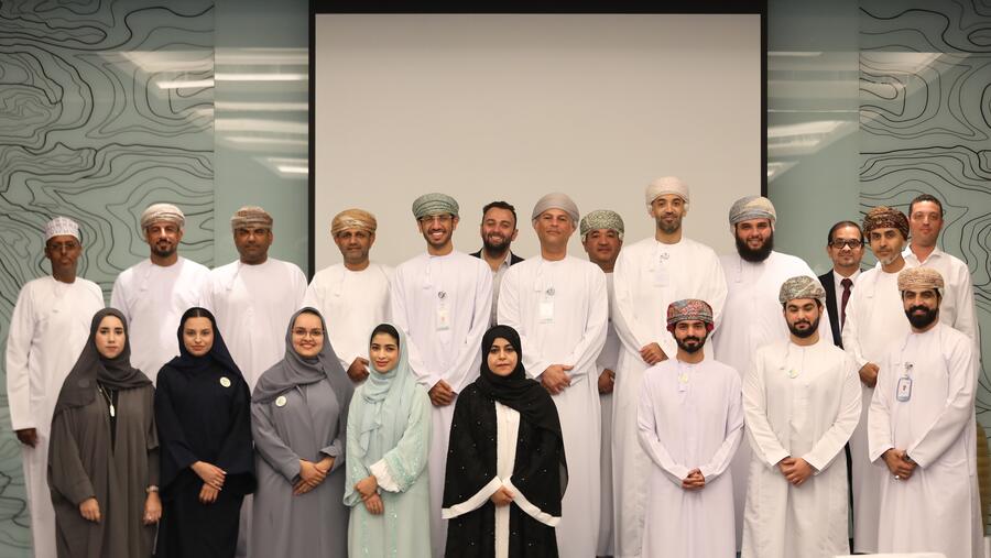 young omanis successfully complete graduate training programme run by oman oil marketing company
