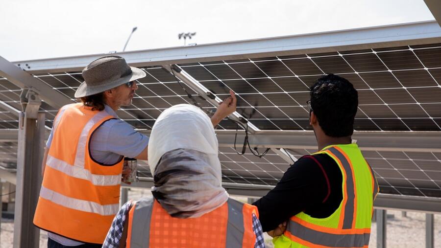 Carnegie Mellon student researchers explore ways to improve solar panel efficiency