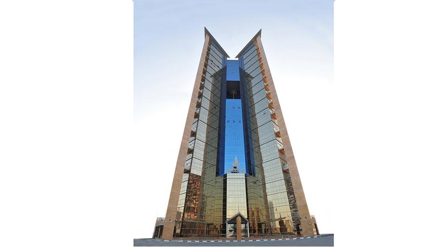 Sharjah Islamic Bank adds to its achievements by winning the Dubai Quality Gold Award