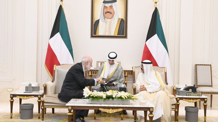 The Crown Prince of Kuwait Awards Google Cloud’s Vint Cerf Honorary Informatics Medal