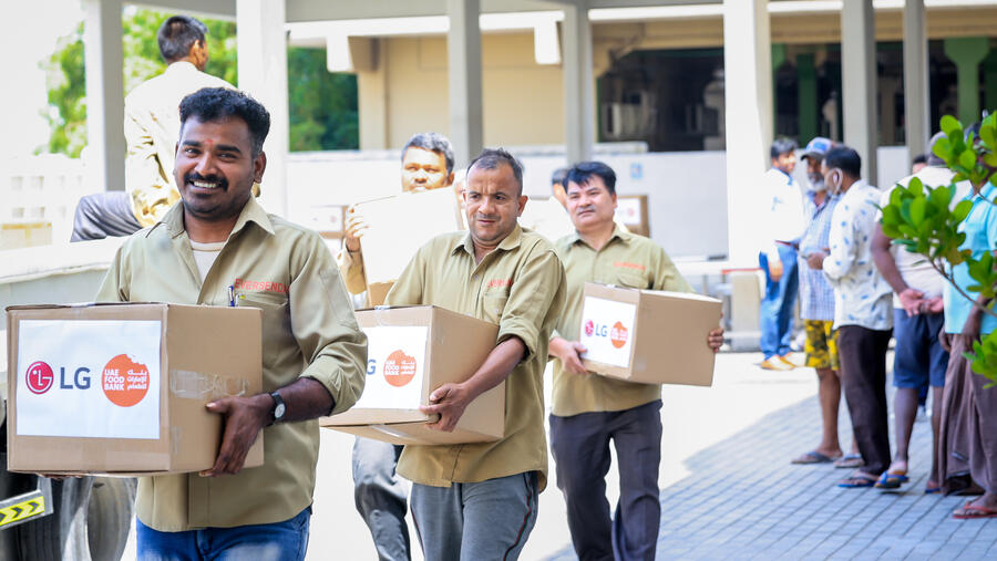 LG concludes its instaview campaign with donation to those in need