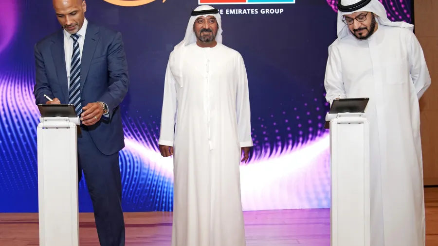 تعاون بين مجموعة الإمارات و"أمازون ويب سيرفيسيز" لإبداع عالم رقمي غامر