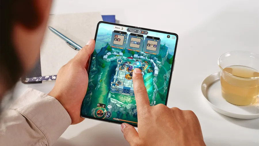 هاتف سامسونج Galaxy Z Fold 5 بين قدرات الإنتاجية الفائقة والشاشة العملاقة 