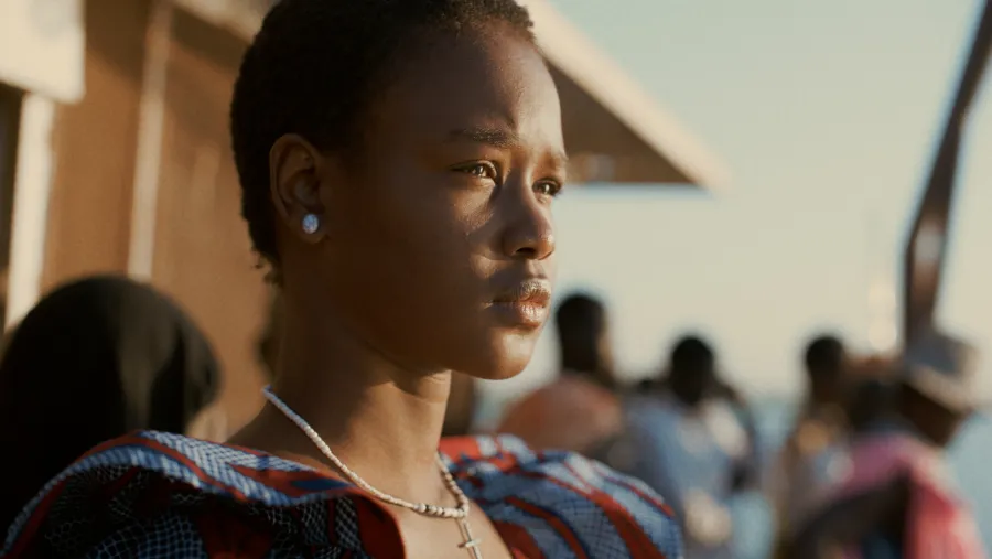 اقتنص فيلم وداعًا جوليا للمخرج السوداني محمد كردفاني 3 جوائز دولية جديدة، وذلك ضمن فعاليات النسخة الـ21 من مهرجان Paysages de Cinéastes في فرنسا، إذ فاز بـجائزة لجنة تحكيم الصاعدين، وجائزة الجمهور، وجائزة لجنة تحكيم المرأة بالاشتراك مع فيلم إنشالله ولد، وبهذا يرتفع رصيد الفيلم من الجوائز الدولية إلى 4 جوائز دولية. والجدير بالذكر أن مسيرة الفيلم مع الجوائز حافلة، إذ انطلقت من مهرجان كان السينمائي الدولي حيث فاز بجائزة الحرية وشهد عرضه العالمي الأول، كما تلقى وداعًا جوليا 7 ترشيحات ضمن جوائز سبتيموس الدولية ا