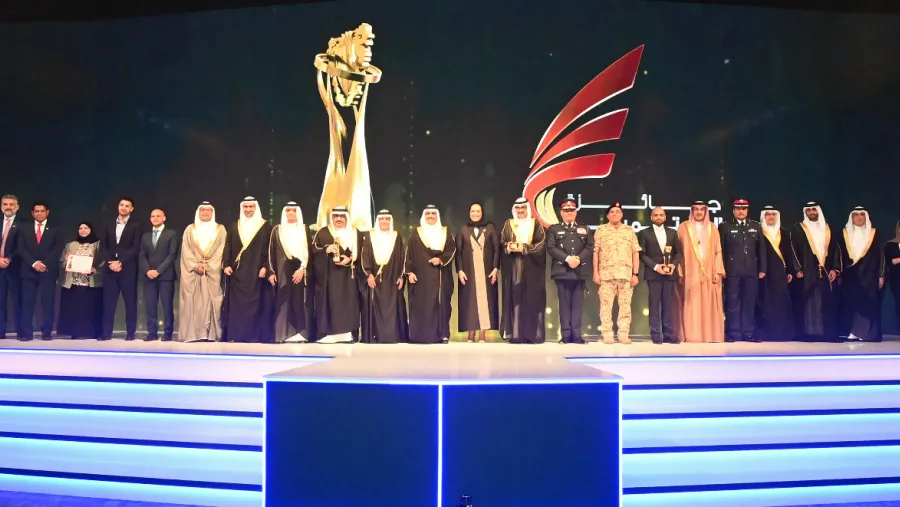 البحرين الإسلامي (BisB) يحصد جائزة "أفضل تطبيق للأجهزة الذكية" 