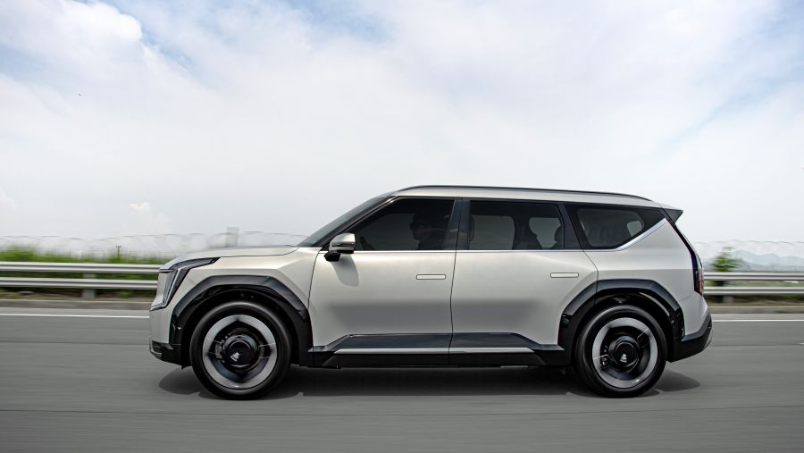 Kia secures top honors in 2023 Golden Steering Wheel Awards 