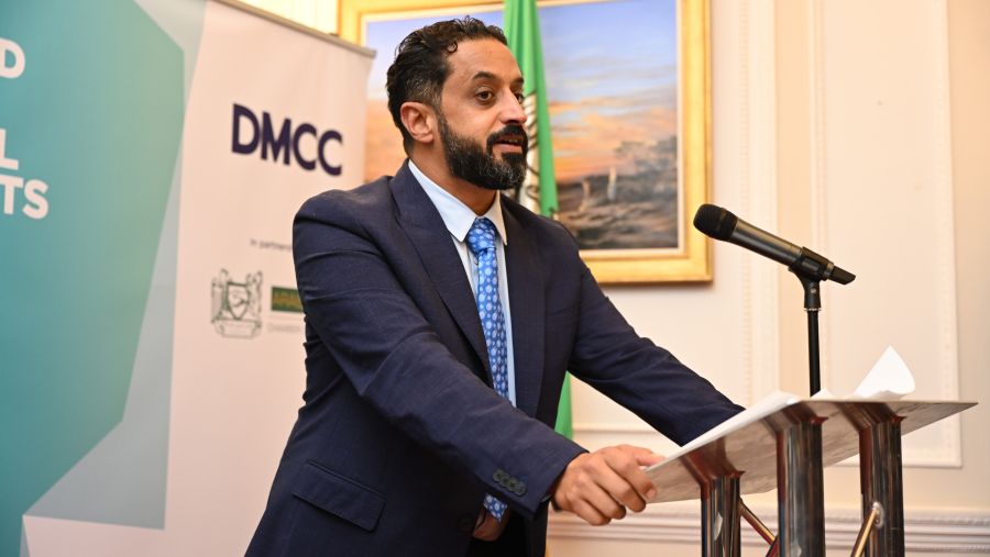 مركز دبي للسلع المتعددة يستهلّ جولاته الترويجية الدولية للعام 2024 في لندن مسلّطاً الضوء على نمو الشركات البريطانية بنسبة 10% بفعل تعزيز التبادل التجاري والاستثمار بين الإمارات والمملكة المتحدة