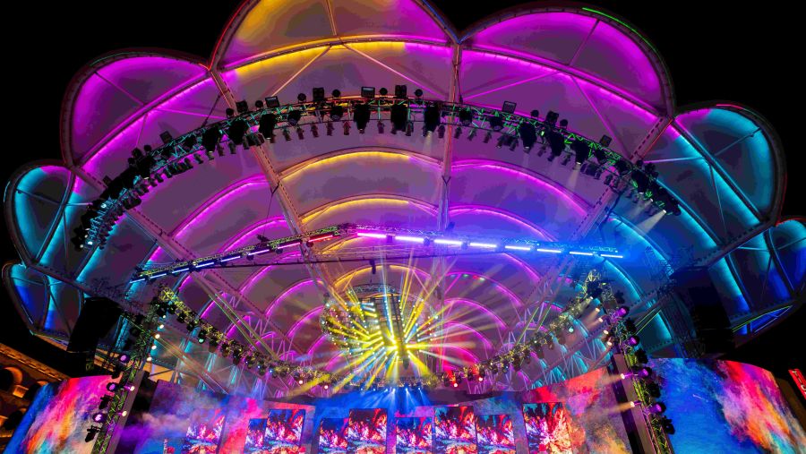 Witness the unstoppable energy of Fusion Japan dance crew at Global Village