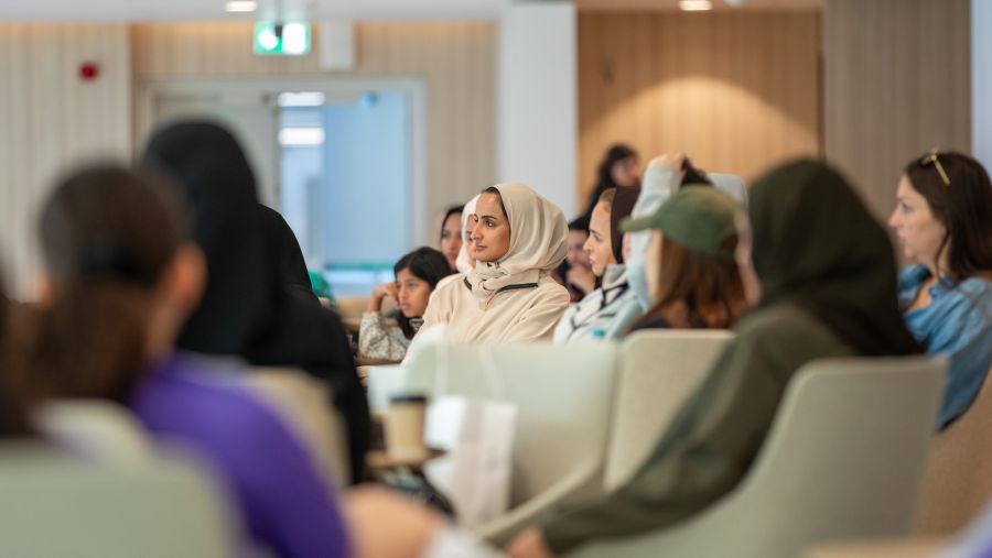 صاحبة السمو الشيخة موزا بنت ناصر تحضر فعاليات اليوم الرياضي للدولة في مؤسسة قطر