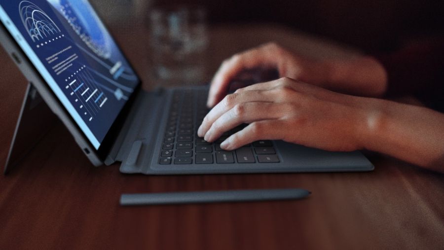 دِل تكنولوجيز تدعم الشركات لتعزيز بيئة العمل عبر تقنيات الذكاء الاصطناعي الجديدة